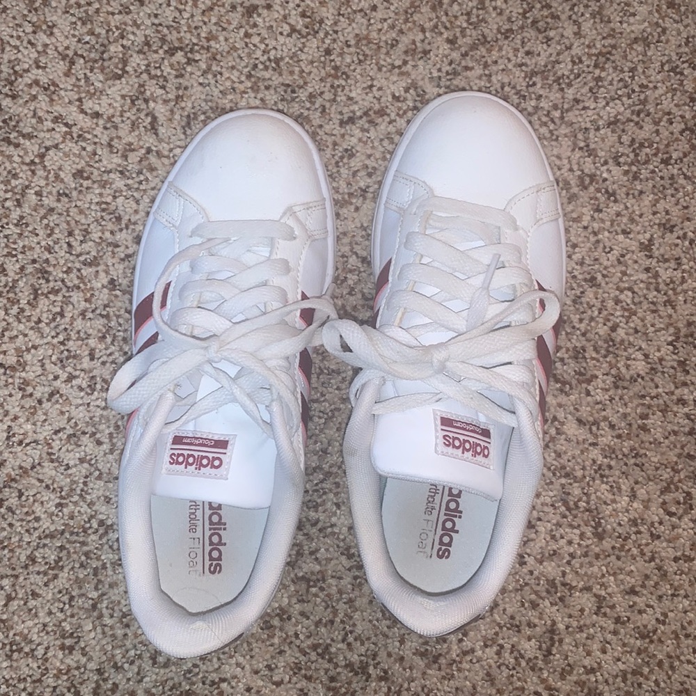 Adidas cloud foam shoes